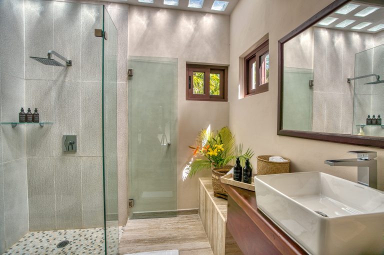 9-bathroom-Tulum-Corazon-scaled