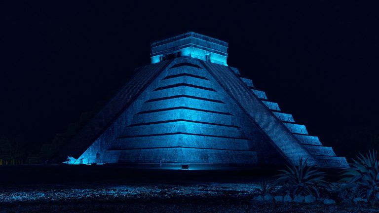 pyramid-of-chichen-itza